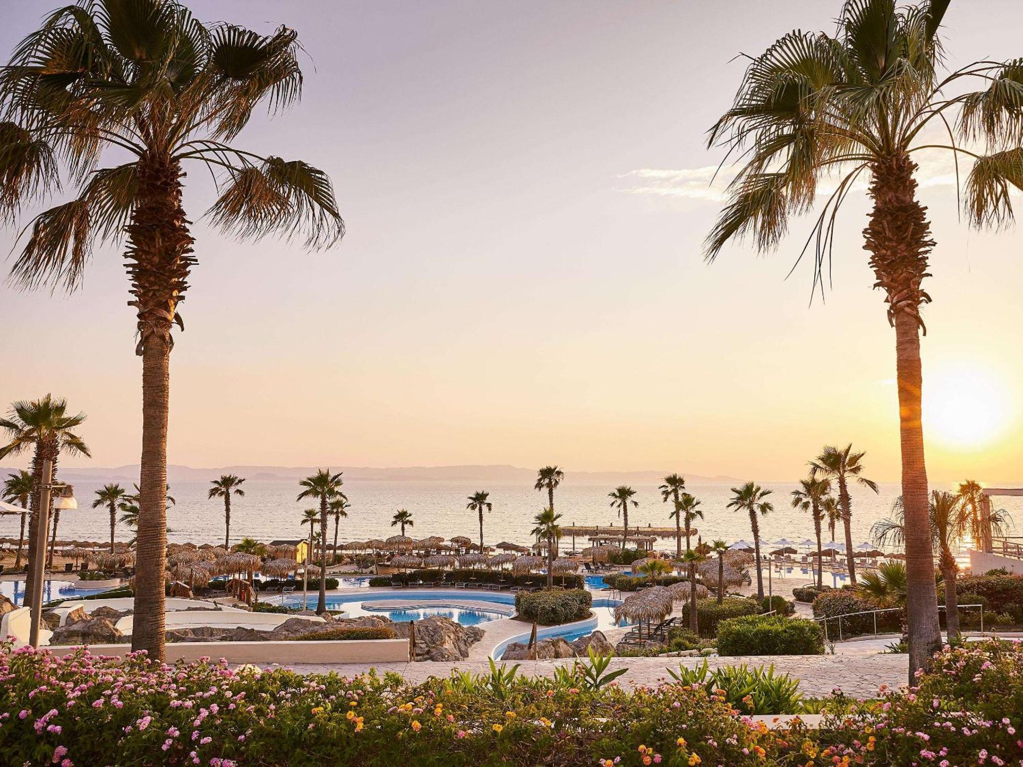 Grecotel Luxme Oasis At Riviera Olympia & Aqua Park Лутра Килинис Екстериор снимка